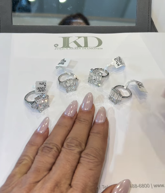 A Centurion Show booth F-405 visit from Tracy Ellison of thediamondsgirl.net