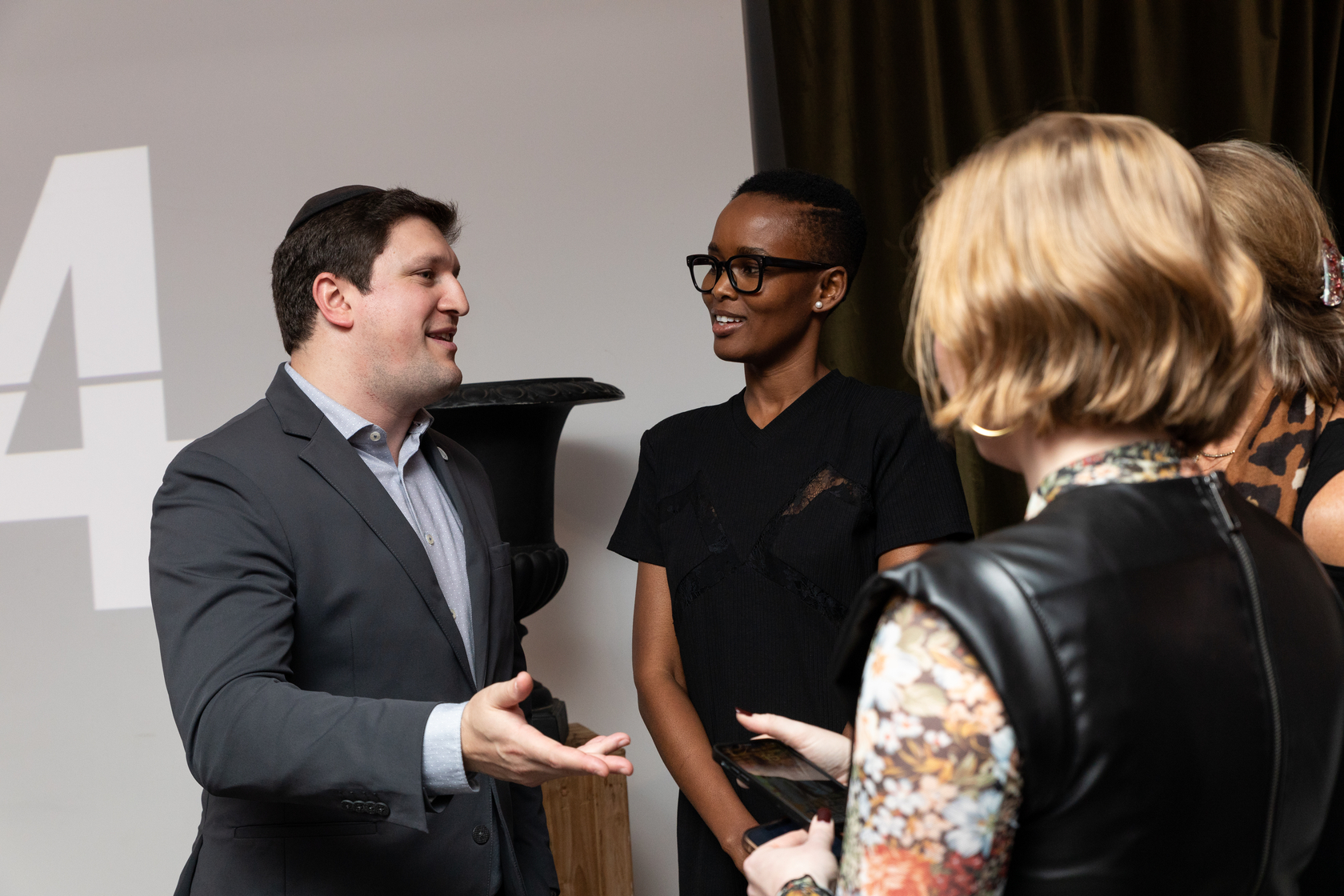 Julius Klein Diamonds Leads Ethical Change: A Recap of the Diamonds Do Good Event